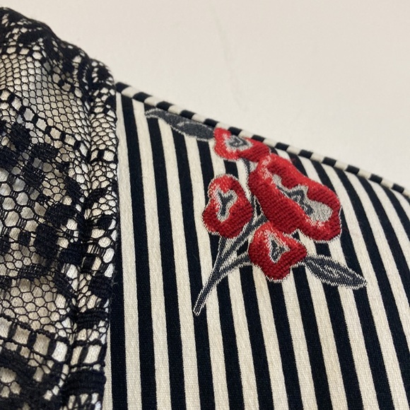Save the Queen Blazer Womens Large Black White Red Floral Stripe Sheer Stretch - Picture 6 of 15